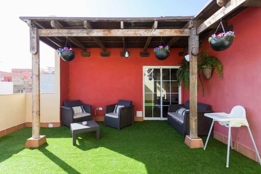 Villa Blanca Tenerife - Private Rooms - Terrace And Bbq, 5 Minutes From The Beach And Airport Сан Исидро Екстериор снимка